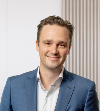 Dima Lorenz - Dwellworks Vice President of Account Management - APAC