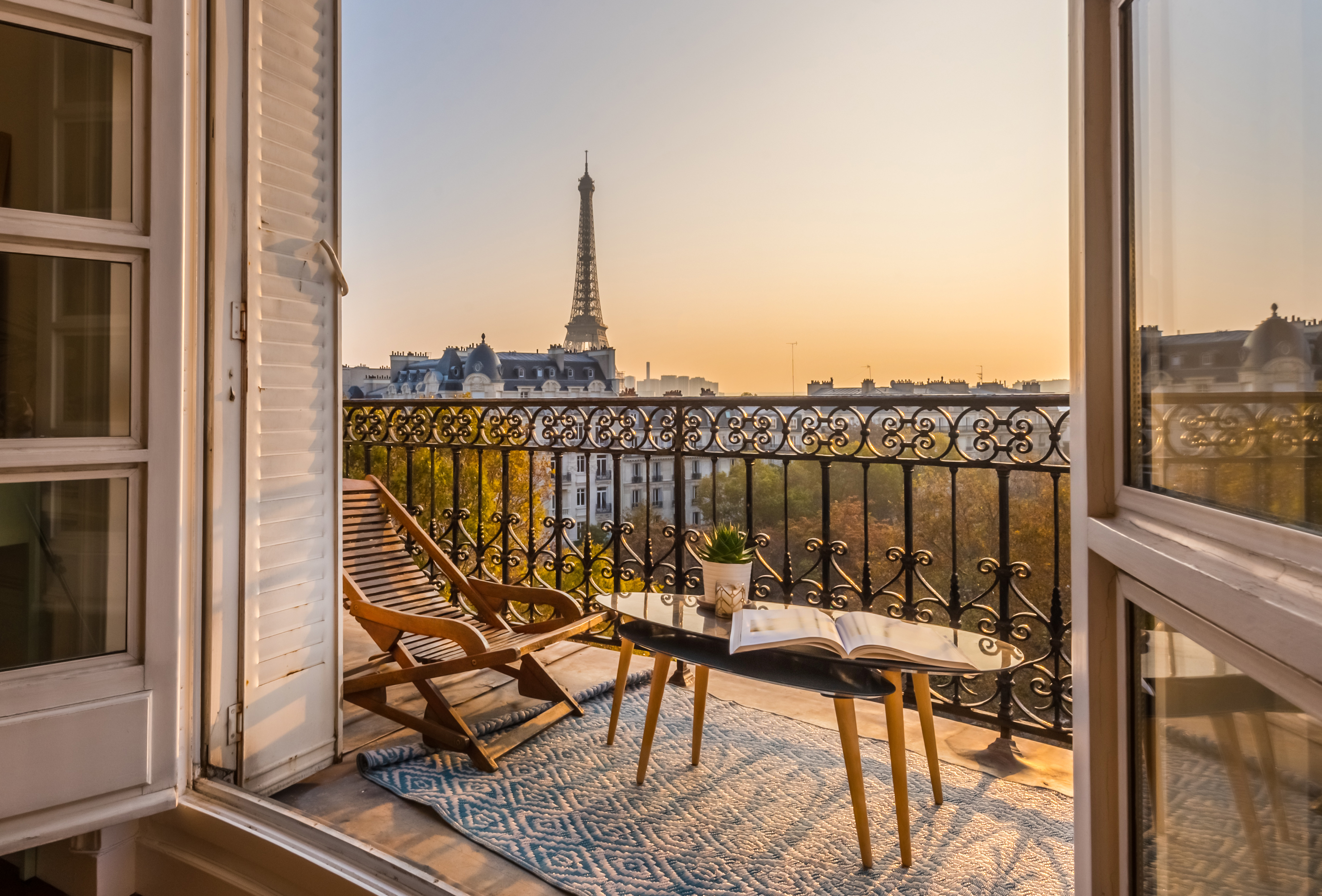 Dwellworks Alternative Accommodations Guide to Paris - August 2024