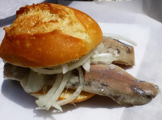 Dwellworks Global Mobility - Netherlands Food - Soused Herring
