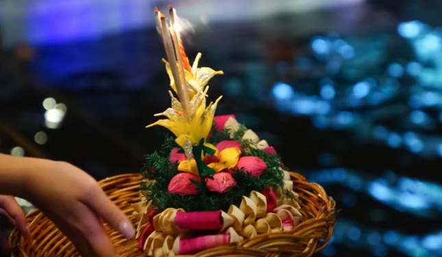 Dwellworks Global Mobility Thailand Loy Krathong holiday