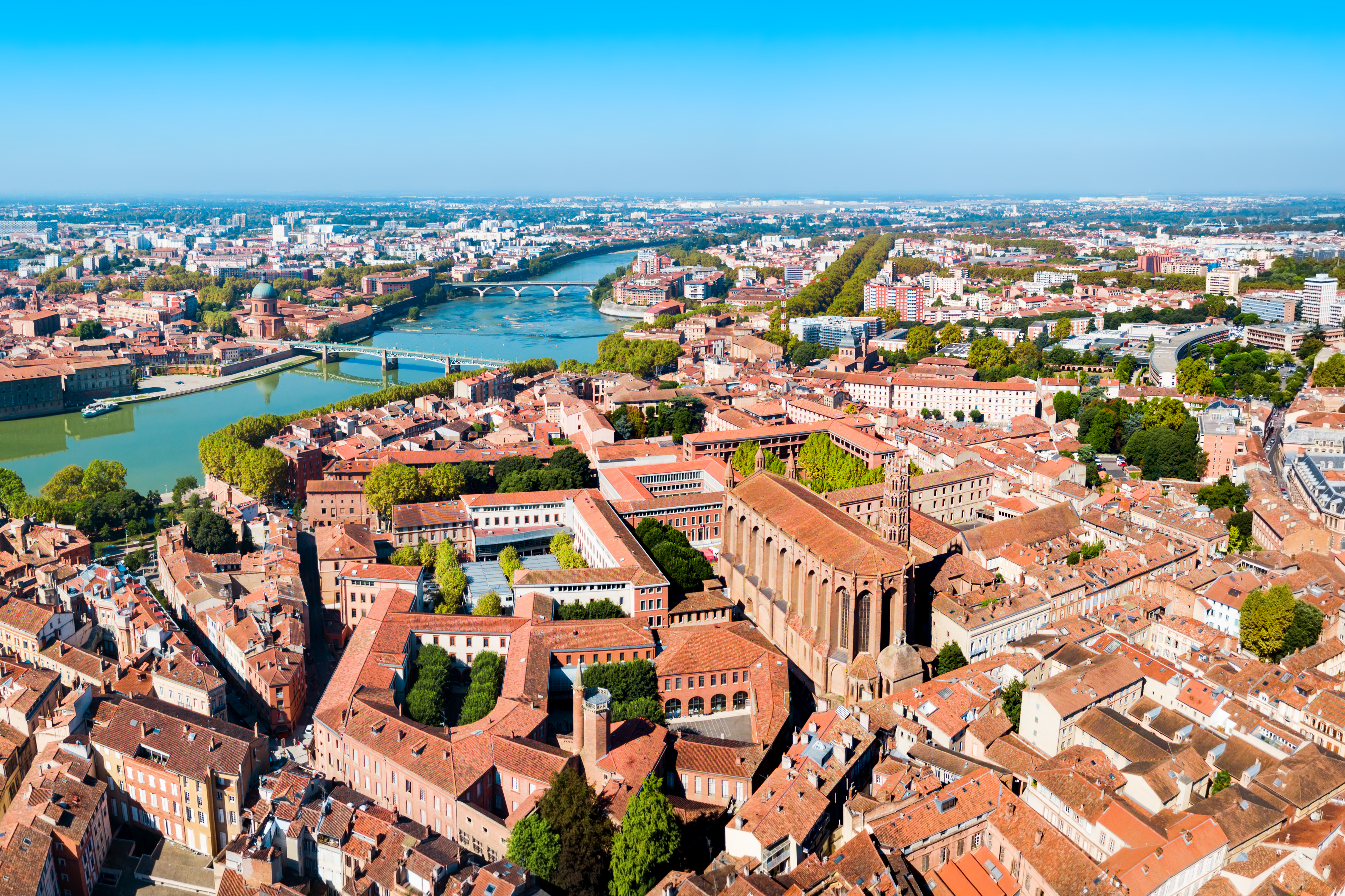 Dwellworks - Toulouse, France - Destination Services